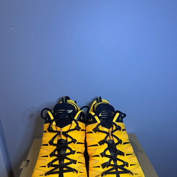 Jordan CP3 9 ‘Dragon Breath’ - Picture 3 of 5